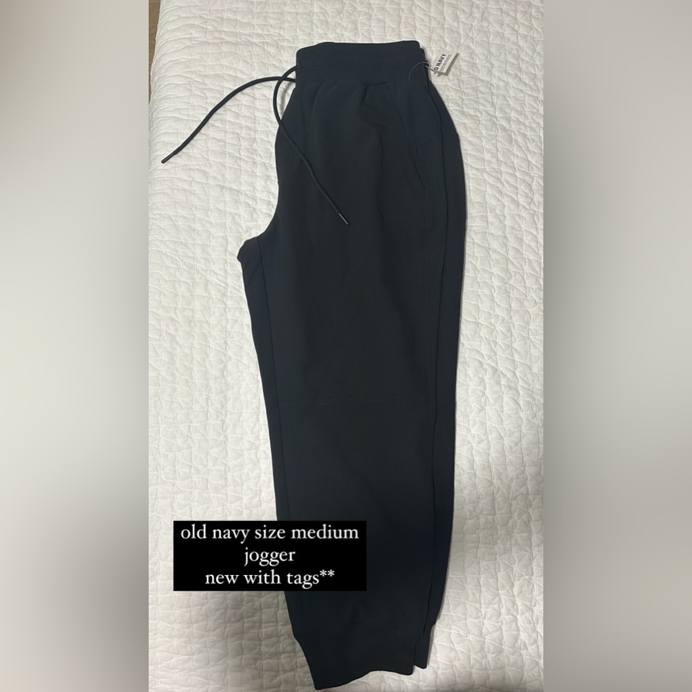 old navy joggers brand new never worn